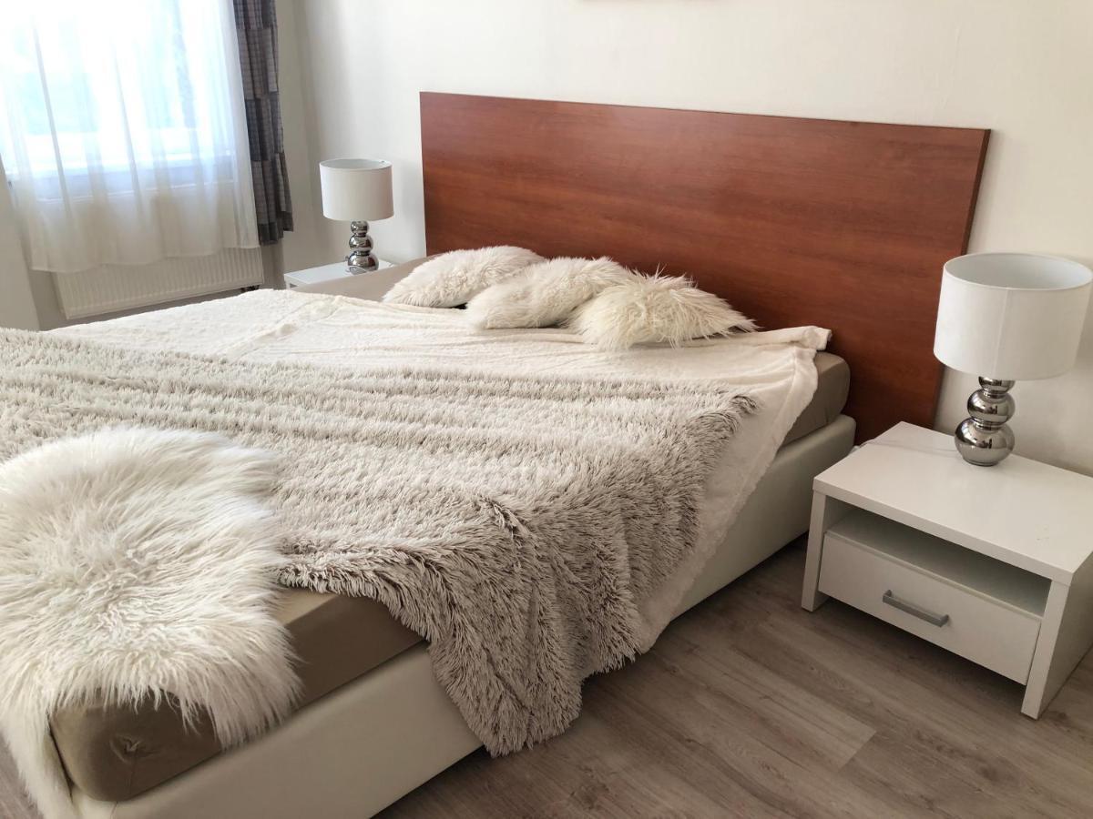Apartmany Galeta Karlsbad Exteriör bild