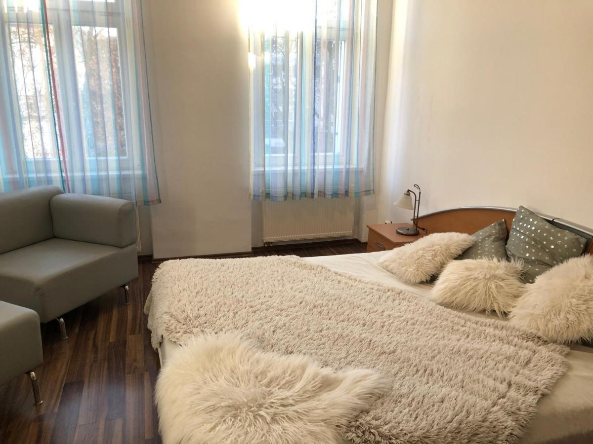 Apartmany Galeta Karlsbad Exteriör bild