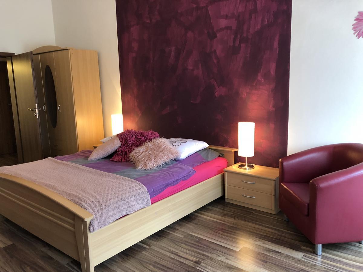 Apartmany Galeta Karlsbad Exteriör bild